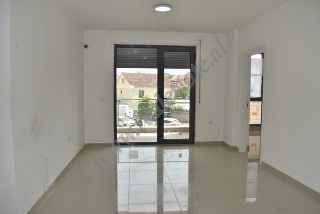Office space for rent near Kavaja Street in Tirana.

Located on the first floor of a new building 